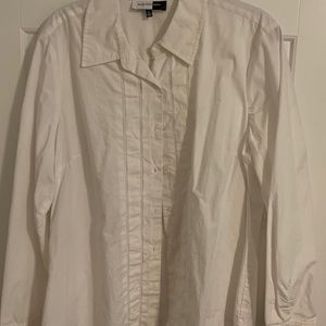 White long sleeve blouse.